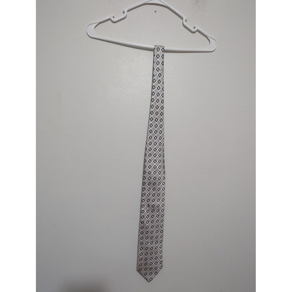 DeSantis Collection Mens Silk Tie‎ Silver Grey Geometric Diamond Made in Italy